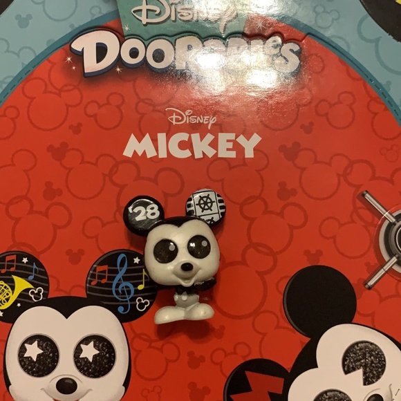 Disney Mickey Mouse Doorables Years of Ears Steamboat Willie Figure - Picture 1 of 4